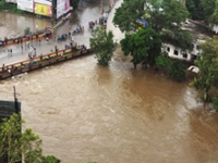 Showers abate but worries swell in flood-hit Vadodara