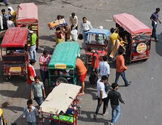 e-rickshaws are illegal, says Delhi Govt.