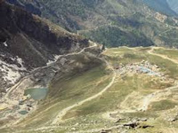 Nothing wrong in NGT restrictions on vehicles on Rohtang: SC