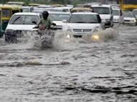 Waterlogging, accidents give drivers nightmares