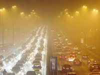 Grey Christmas in Delhi, pollution rises