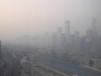 Smog hovers over capital, air quality plummets
