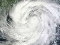 Cyclone rips through three districts of West Bengal, 800 left homeless