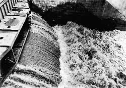 Panel on dams 