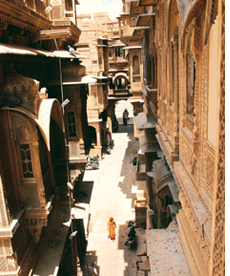 Jaisalmer`s architectural wonders beat the heat
